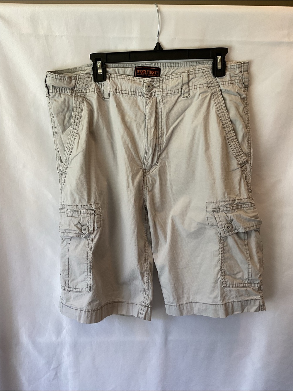 Men's Beige Cargo Shorts with Utility Pockets